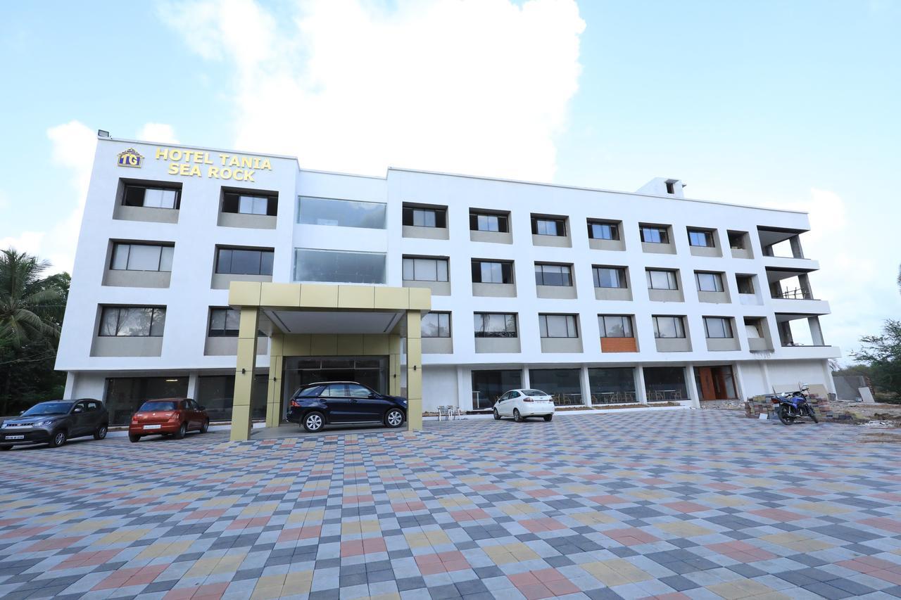 Hotel Tania Searock Daman Buitenkant foto