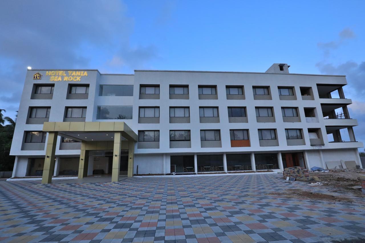 Hotel Tania Searock Daman Buitenkant foto